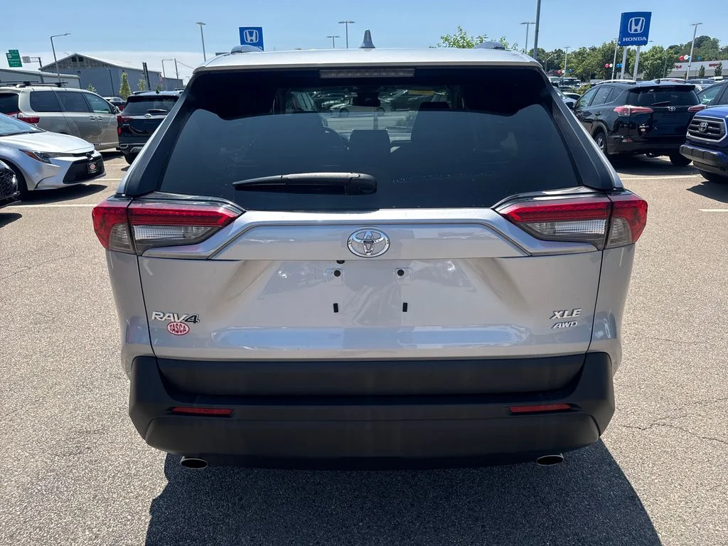 Used 2025 Silver Toyota XLE image 6