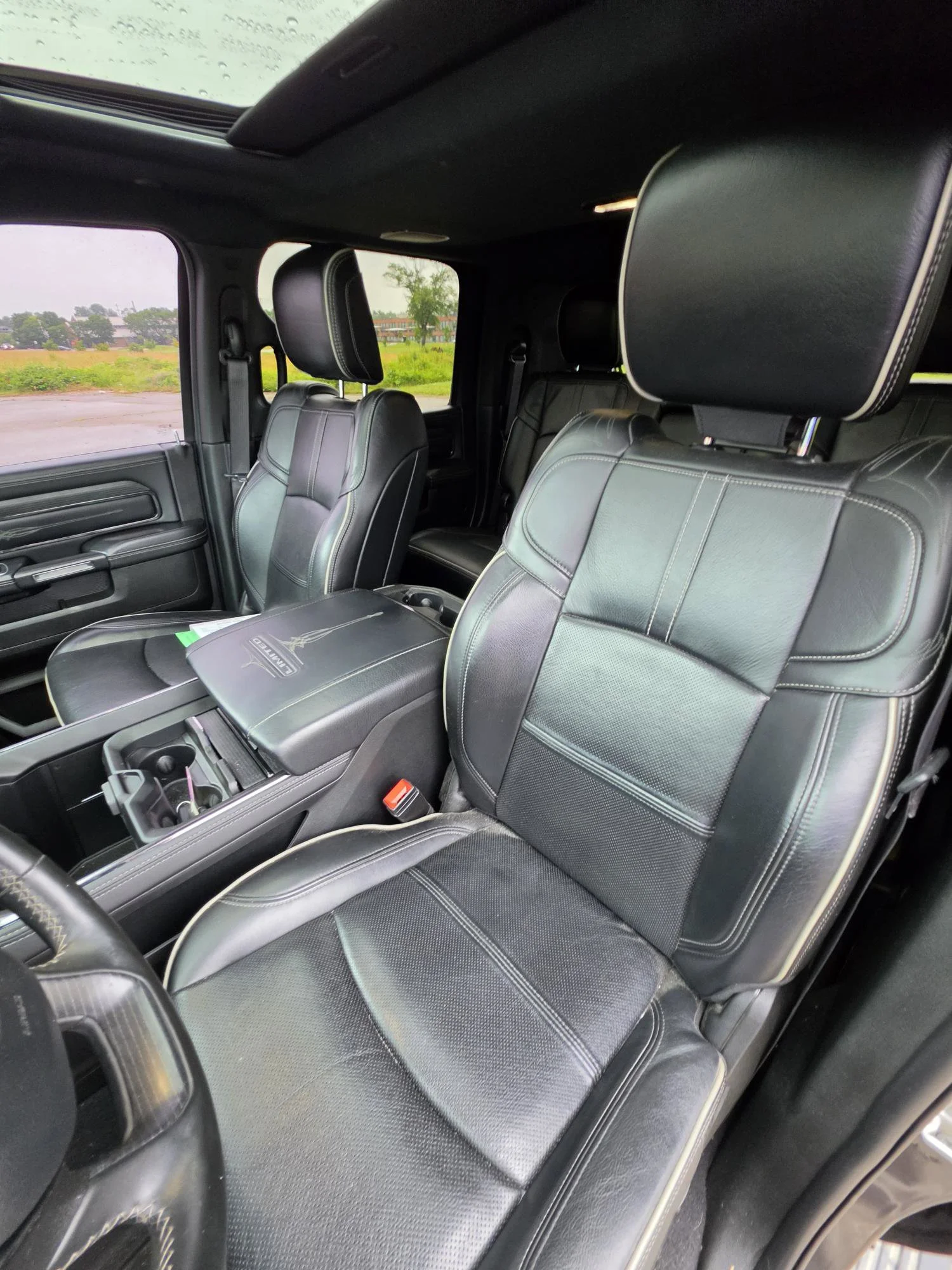 Used 2022 Granite Crystal Metallic Clearcoat Ram Limited image 12