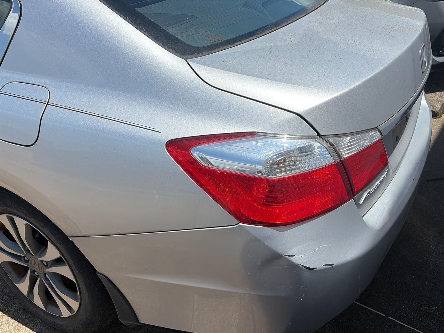 Used 2015  Honda LX image 6