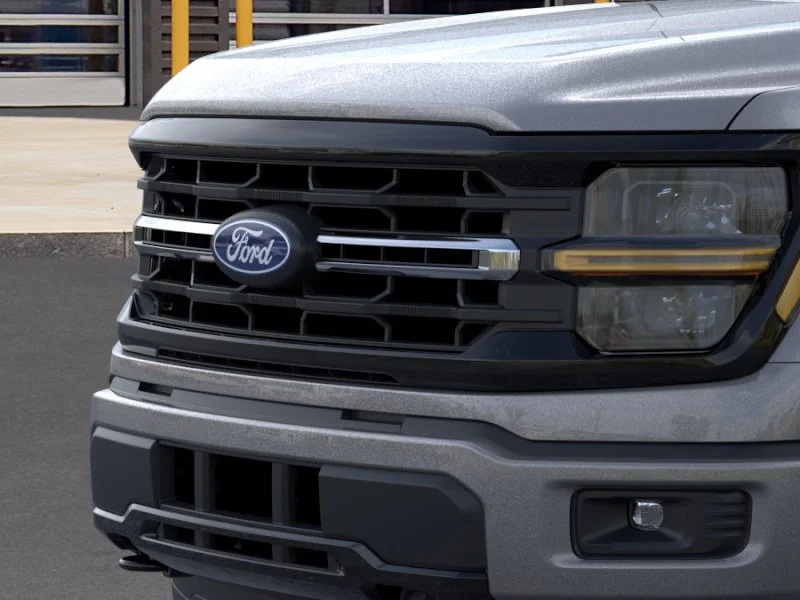 New 2026 Carbonized Gray Metallic Ford XLT image 17