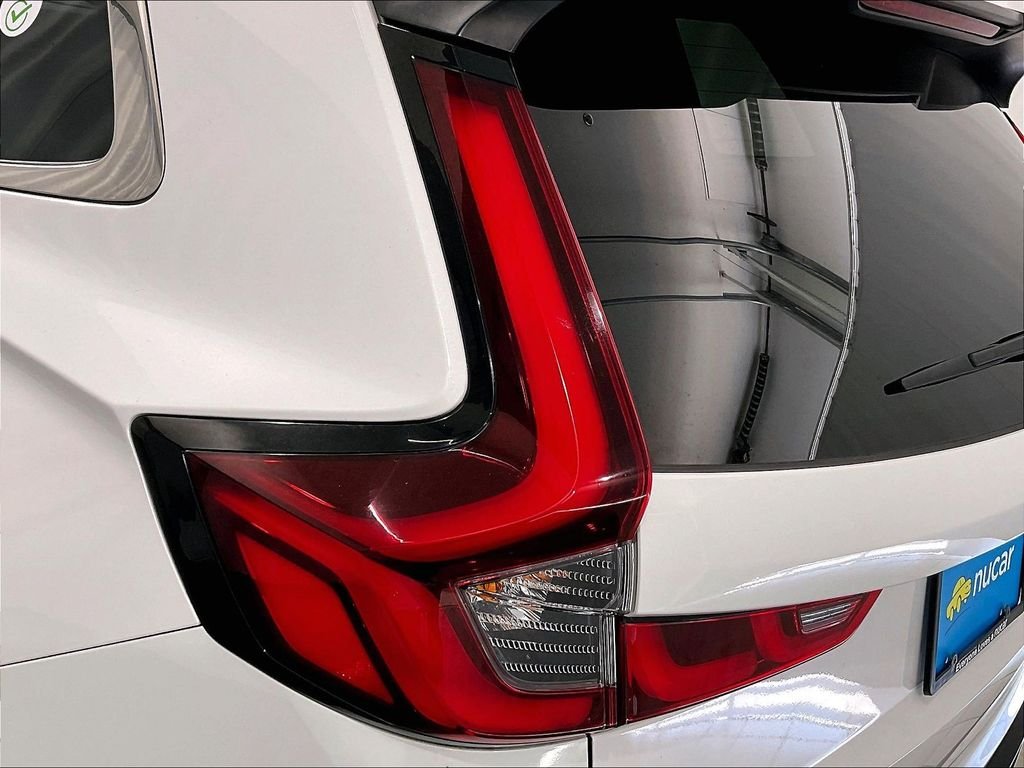 Used 2024 Platinum White Honda EX image 33