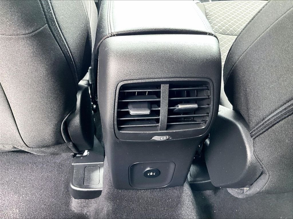 Used 2023 White Metallic Ford Active image 28