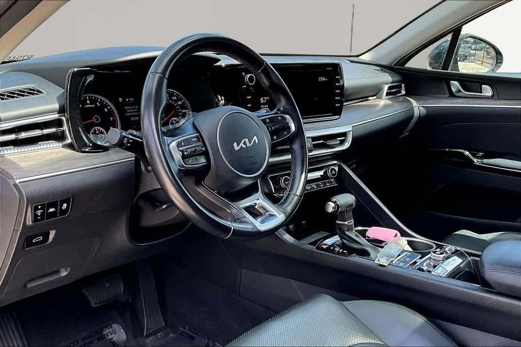 Used 2022 Gray Kia EX image 17