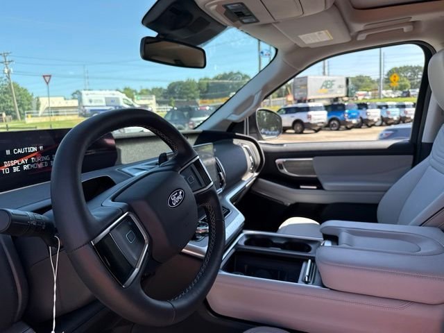 New 2027 Glacier Gray Metallic Tri-Coat Ford Platinum image 27