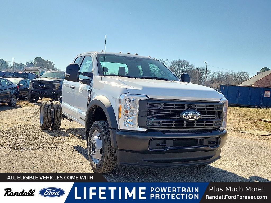 2026 Ford F-550 Super Duty Chassis Cab XL
