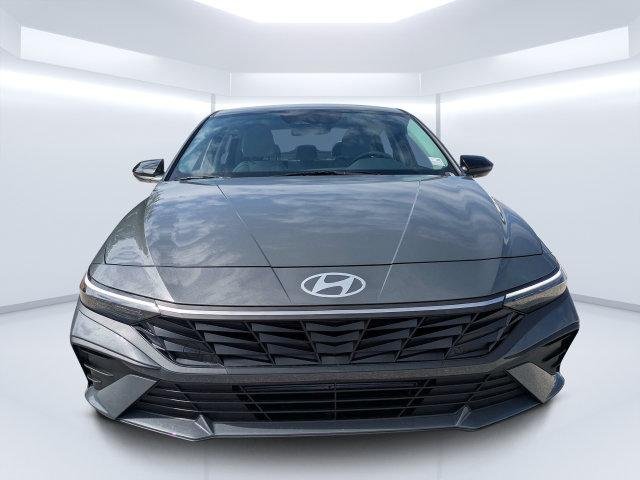 New 2026 Gray Hyundai SEL Sport Plus image 8