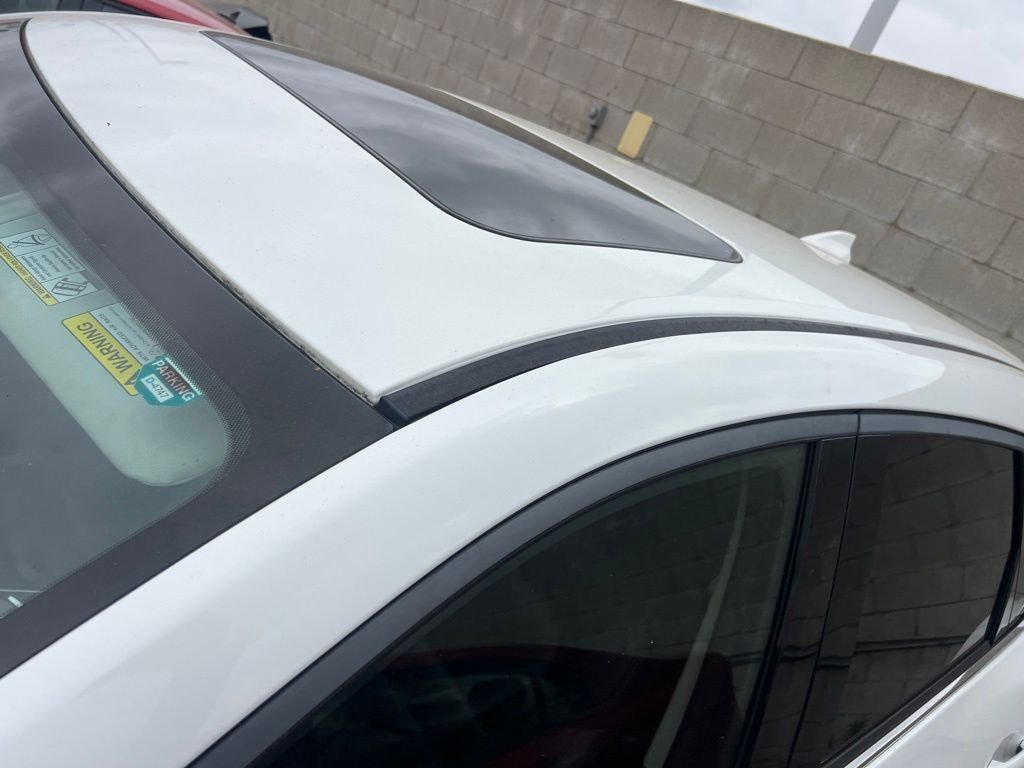 Used 2020 White Mazda Grand Touring image 8