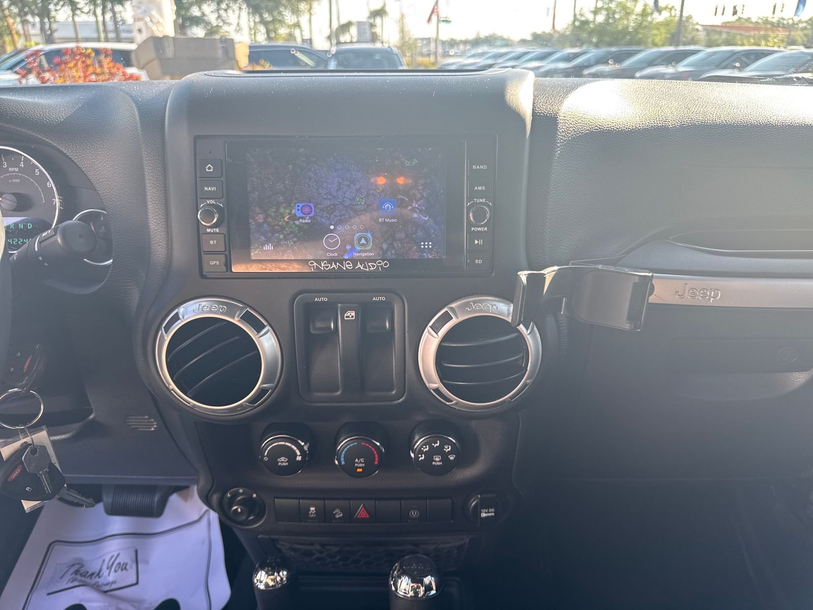 Used 2017 Gray Jeep Sahara image 17