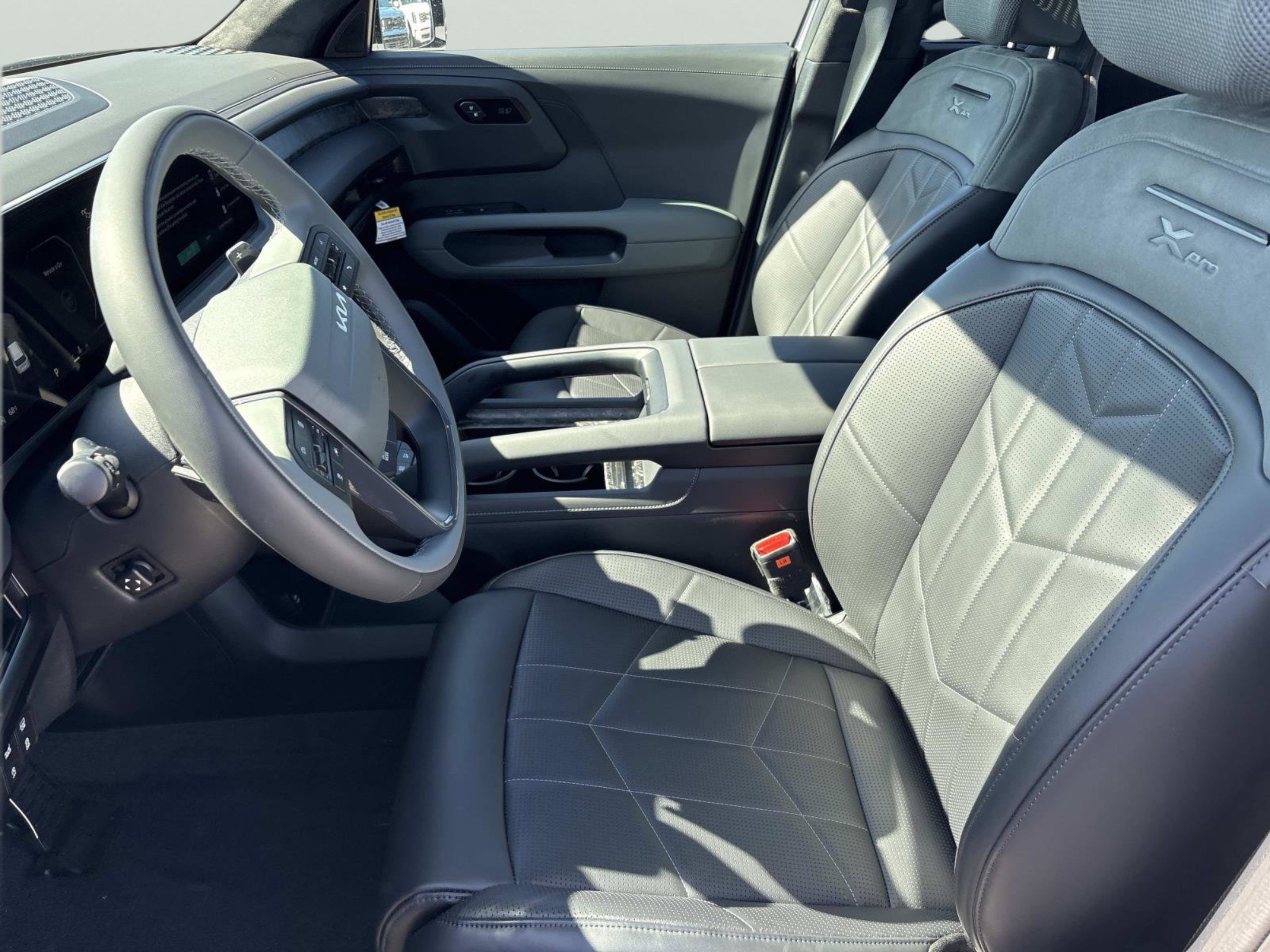 2027 Kia Telluride X-Pro SX Prestige - Photo 25