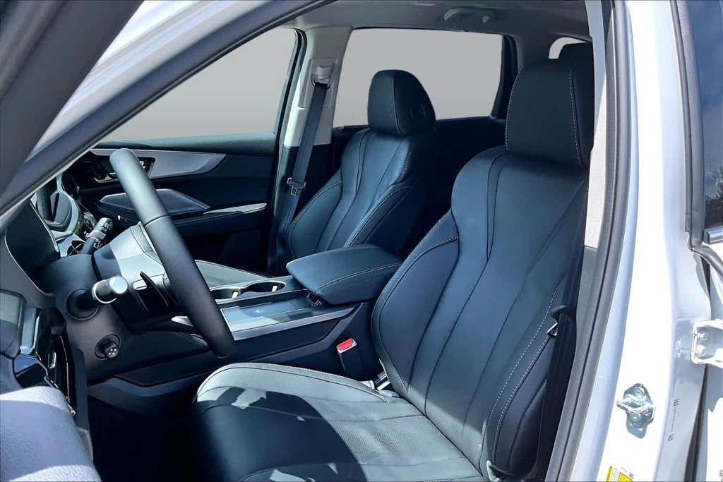 New 2026 White Acura Technology Package image 9