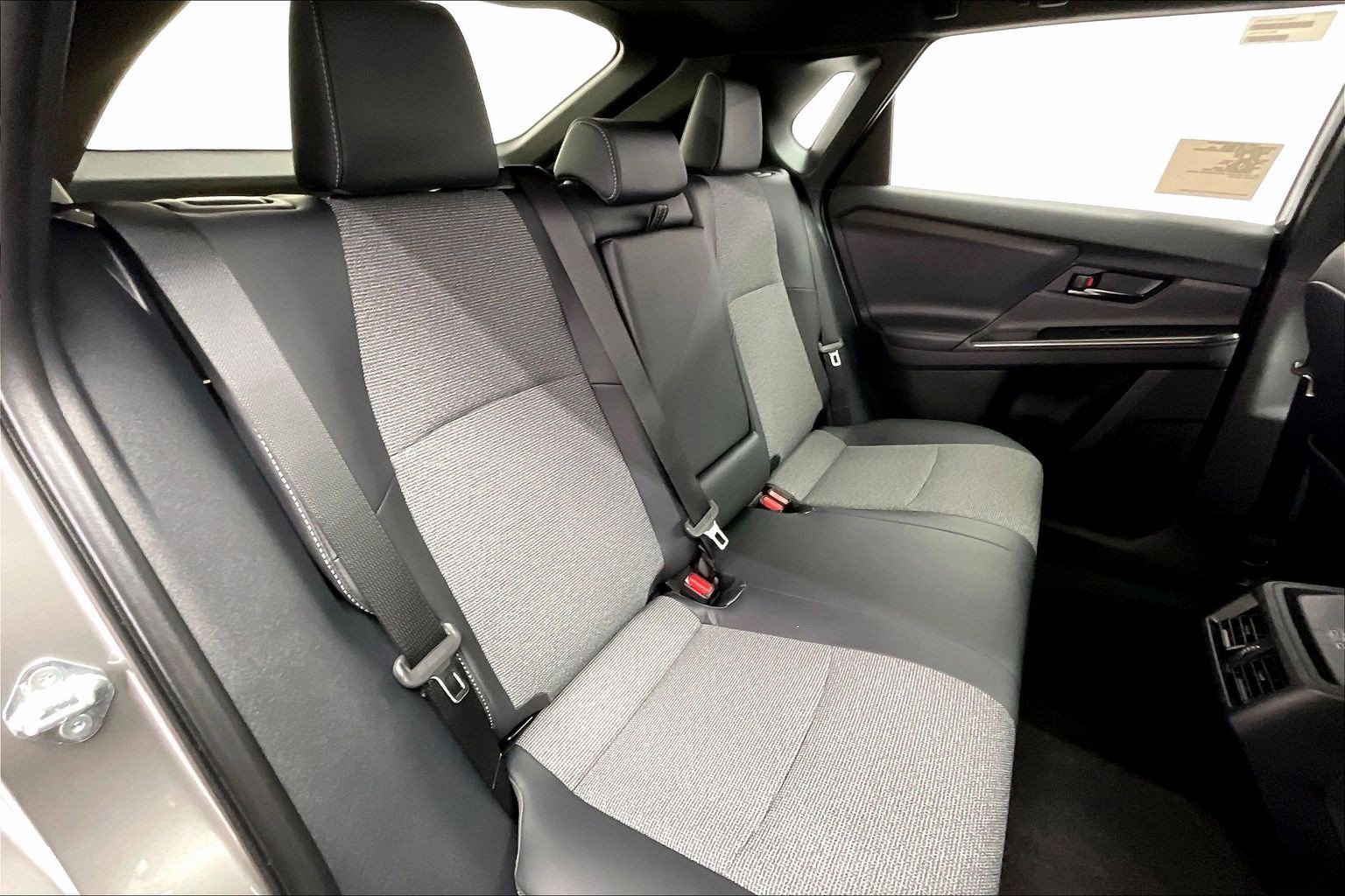 2026 Toyota bZ XLE - Photo 10