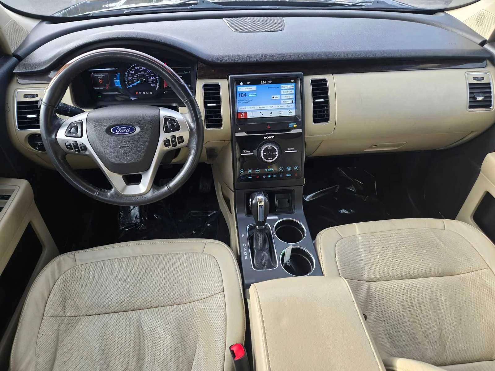 Used 2019  Ford Limited image 9