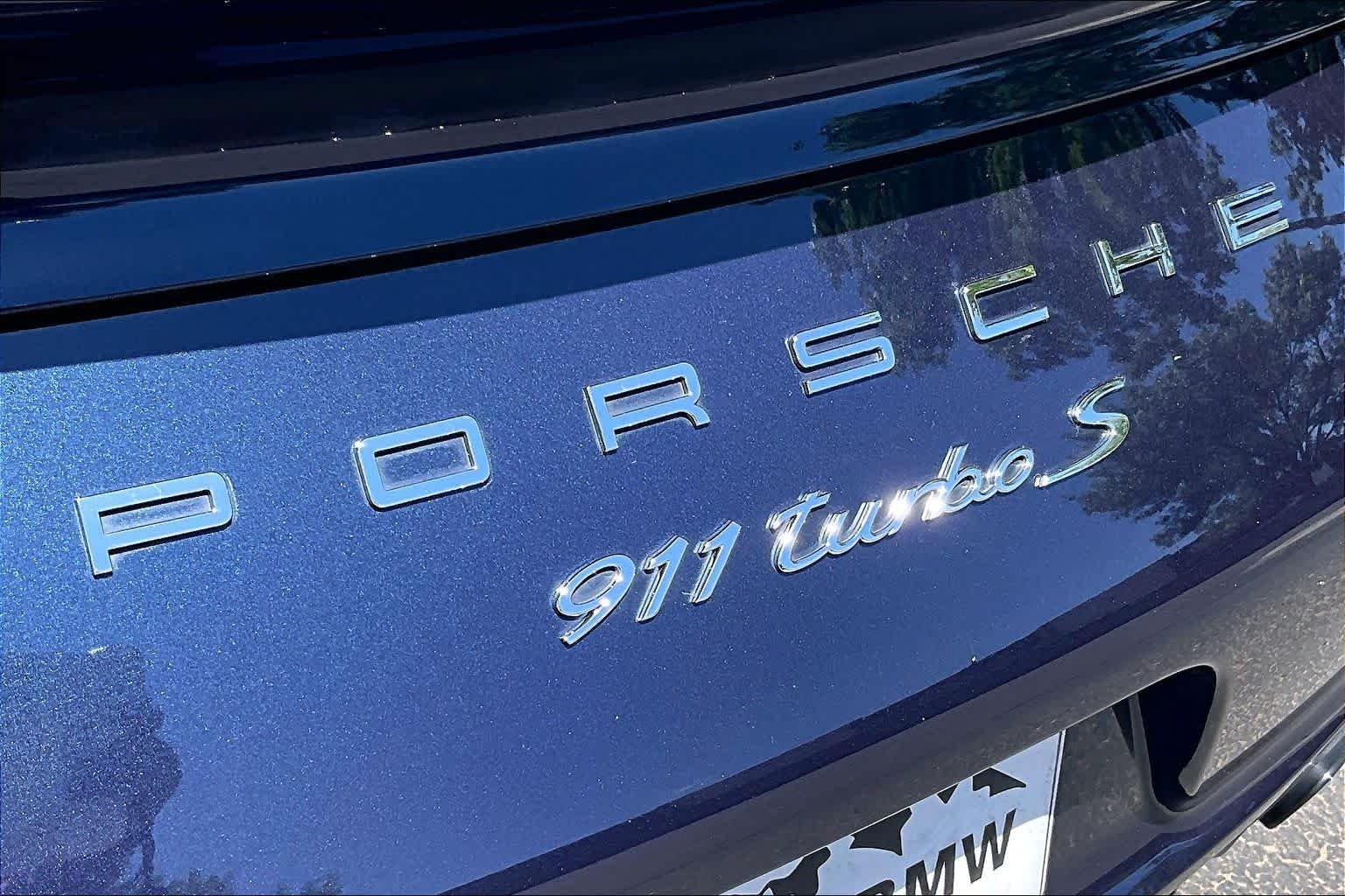 Used 2014 Dark Blue Metallic Porsche Turbo S image 26