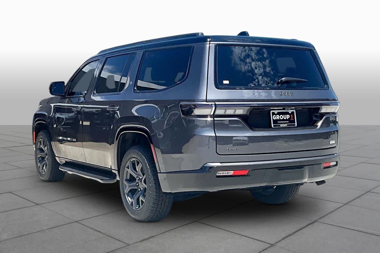 New 2026 Baltic-Gray Metallic Clear-Coat Exterior Paint Jeep Upland image 13