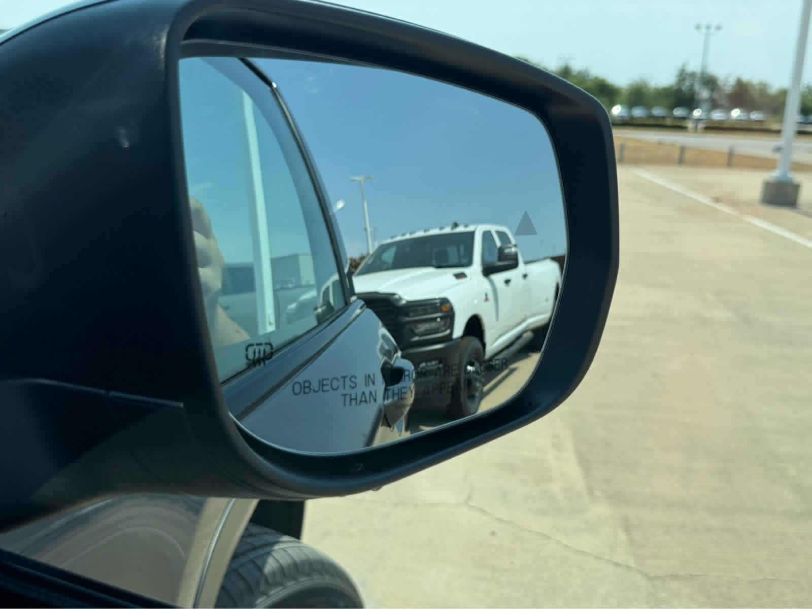 New 2026 Baltic Gray Metallic Clear-Coat Exterior Paint Jeep Laredo image 18