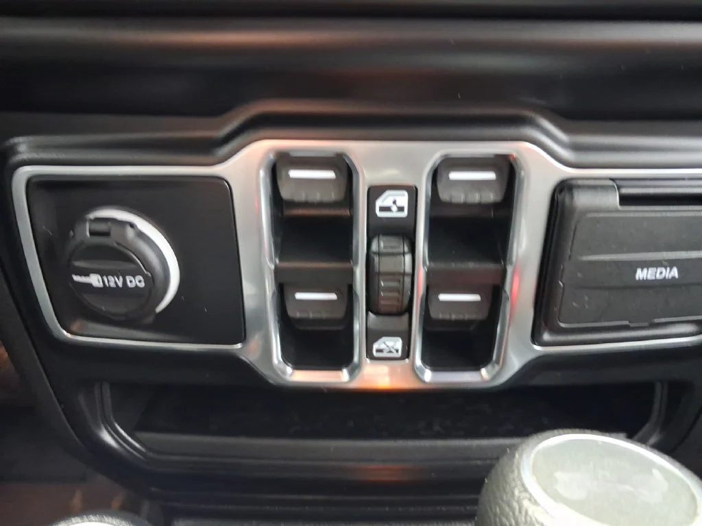 Used 2022 Gray Jeep Unlimited Willys image 16