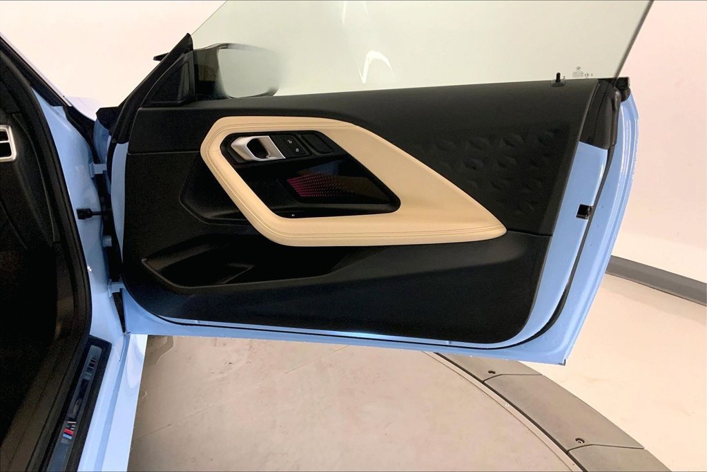 Used 2025 Zandvoort Blue BMW  image 25