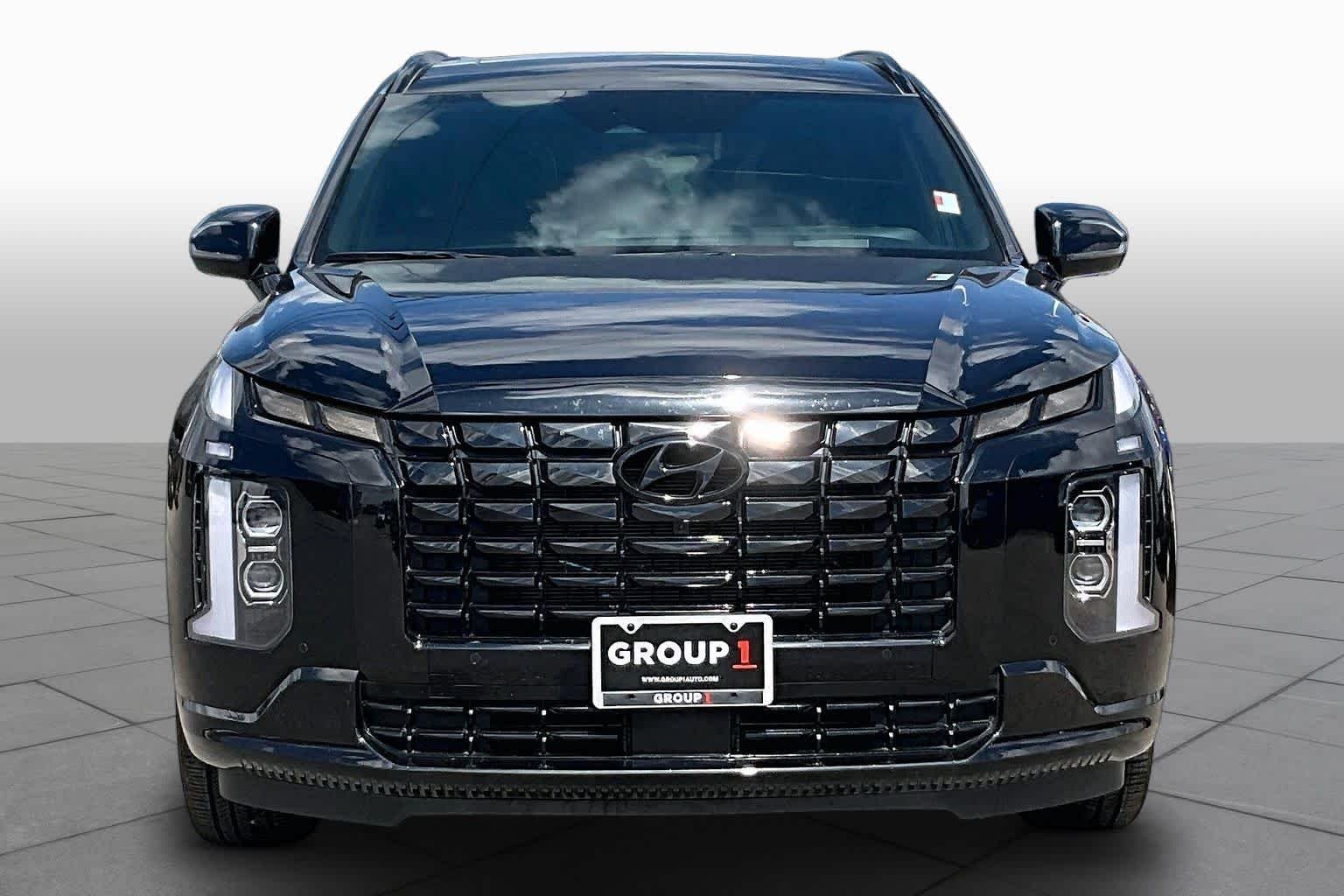 Certified Used 2025 Abyss Black Pearl Hyundai Calligraphy Night Edition image 4