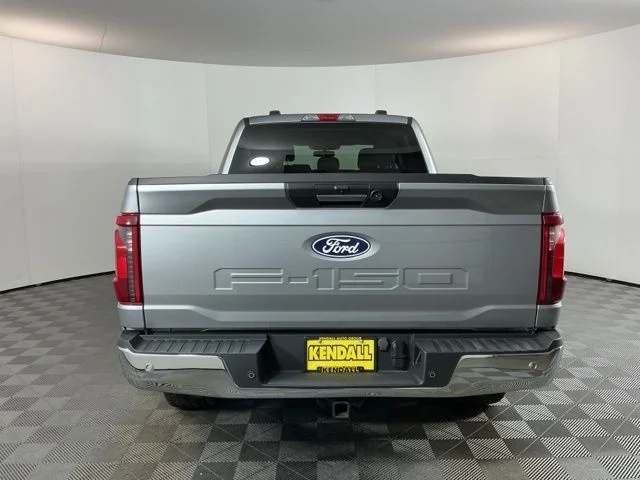 Used 2024  Ford XLT image 5