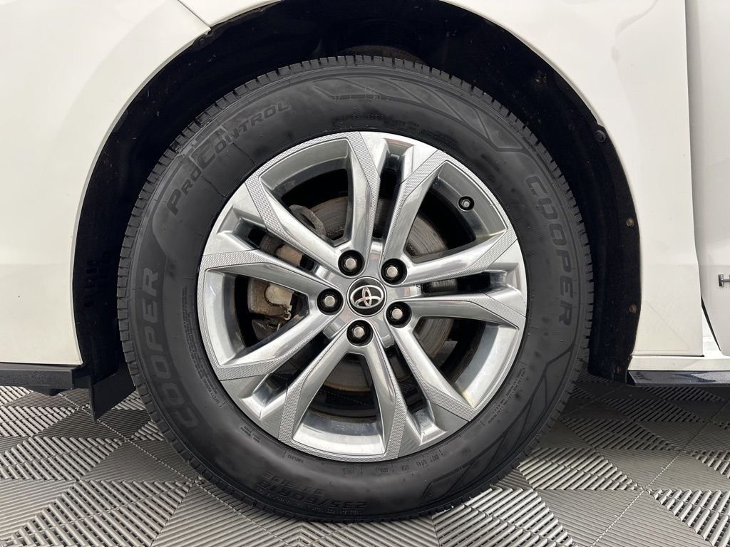 Used 2021 White Toyota XSE image 10
