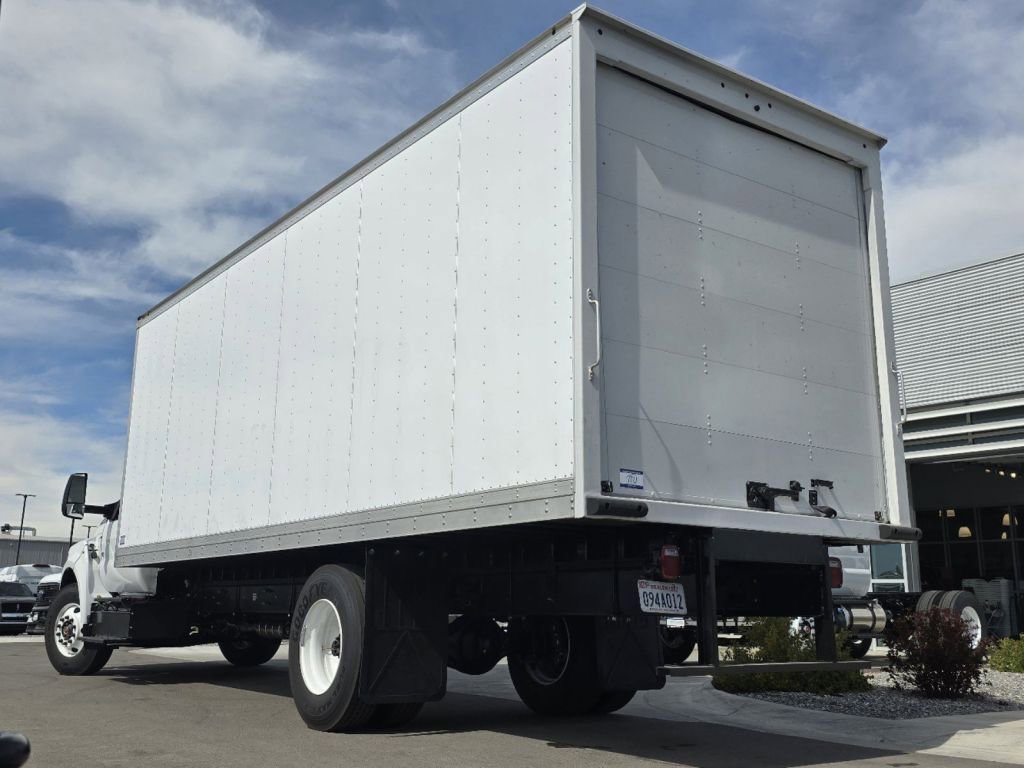 New 2025 Oxford White Ford Base image 18