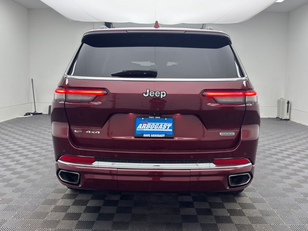 Used 2022 Velvet Red Pearlcoat Jeep Overland image 10