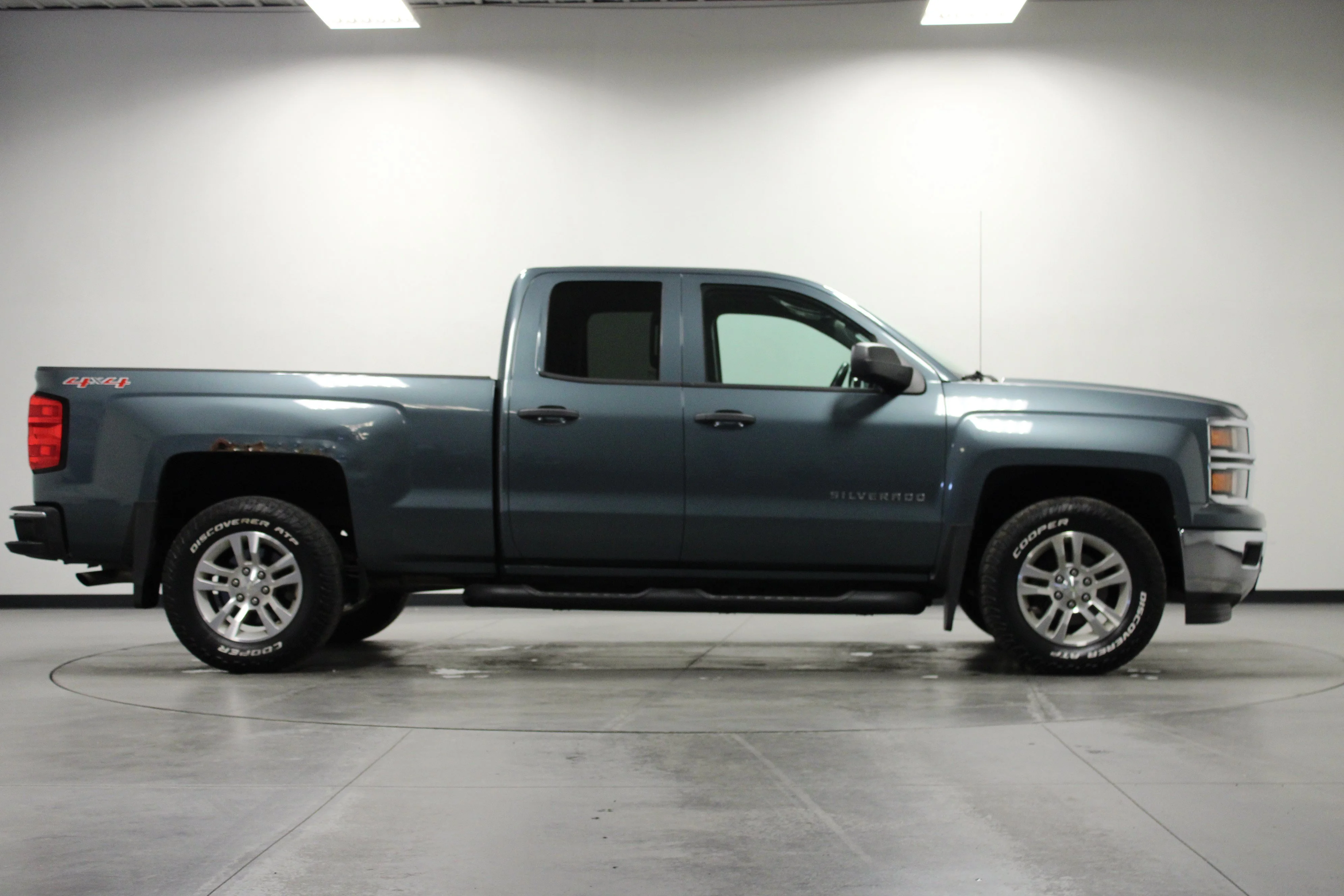 Used 2014 Blue Granite Metallic Chevrolet LT image 3