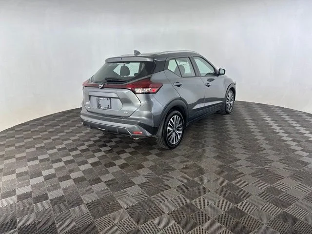 Used 2023 Gray Nissan SV image 5
