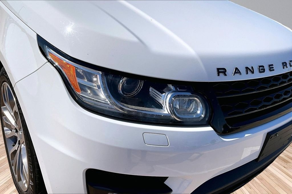 Used 2016 White Land Rover 5.0L V8 Supercharged image 28