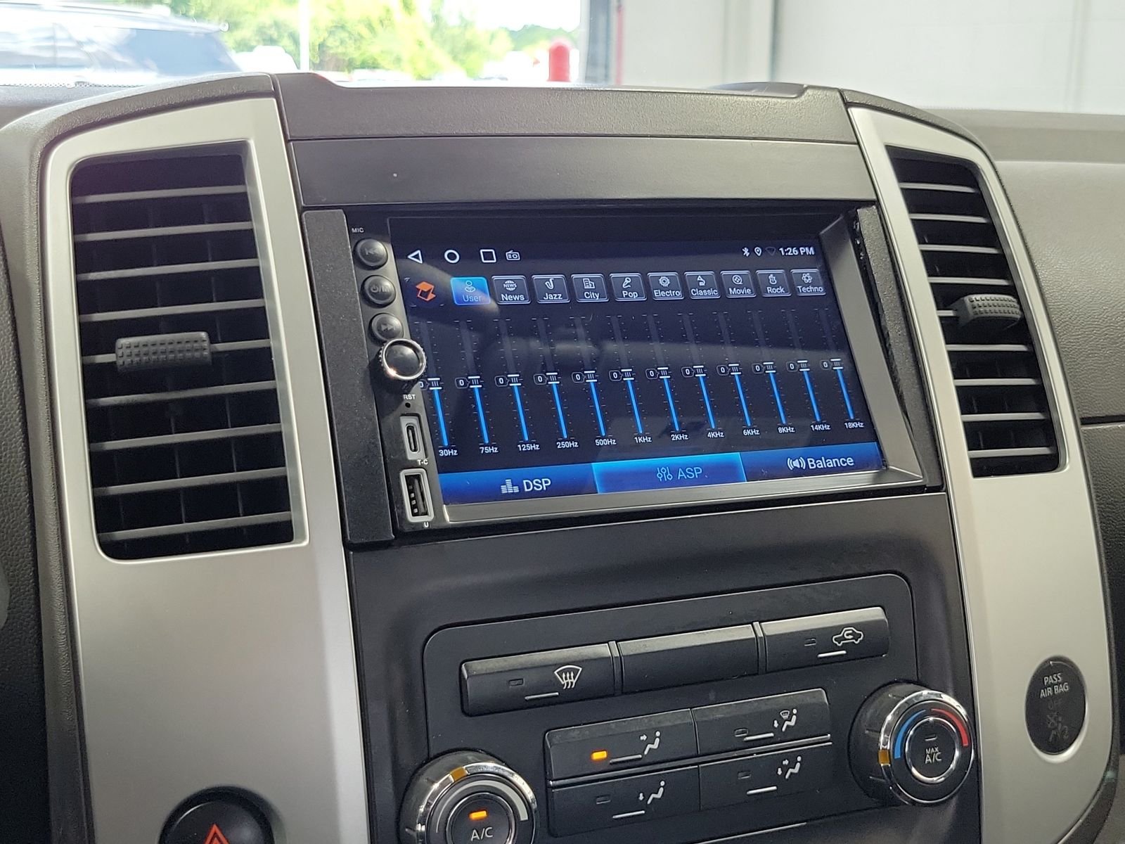 Used 2015 Black Nissan S image 19