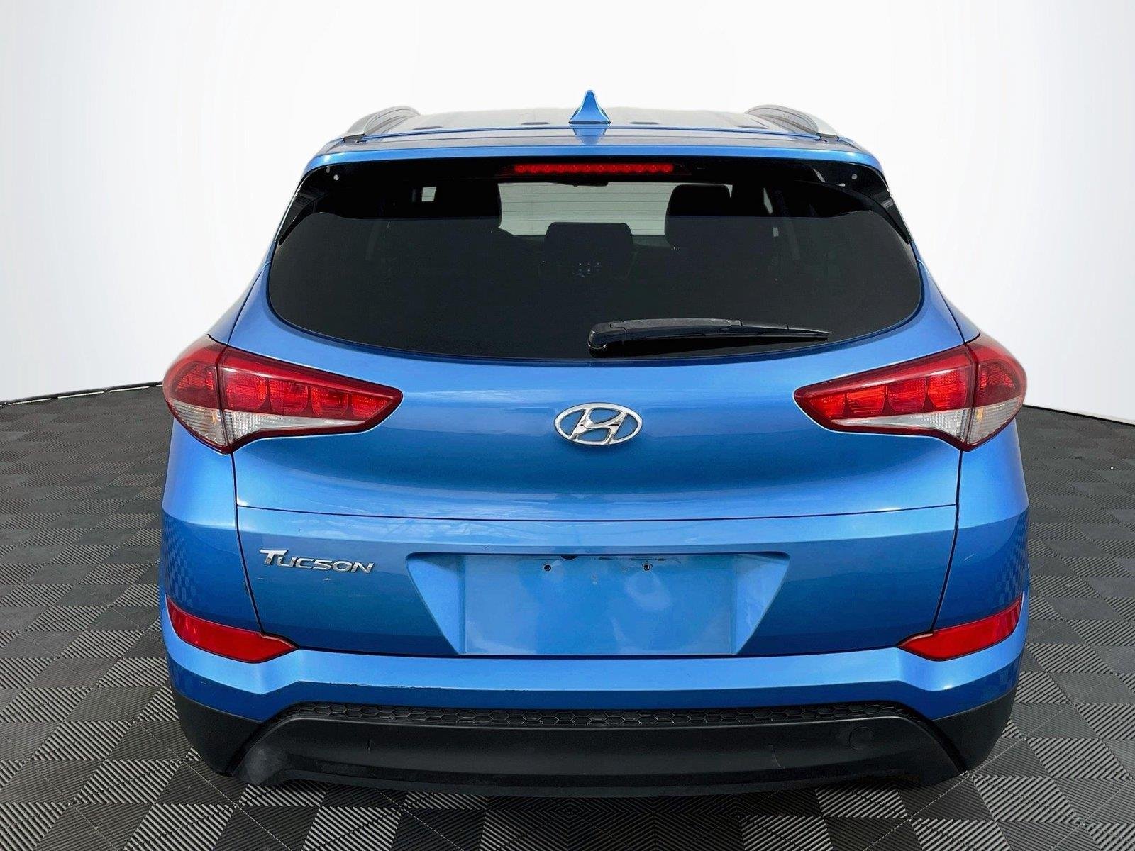 Used 2018 Caribbean Blue Hyundai SEL image 7