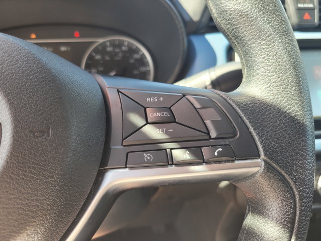 Used 2025 Black Nissan 1.6 SV image 27