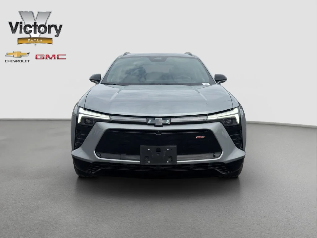 Used 2024 Chevrolet Blazer EV RS with VIN 3GNKDCRJ0RS177123 for sale in Paola, KS