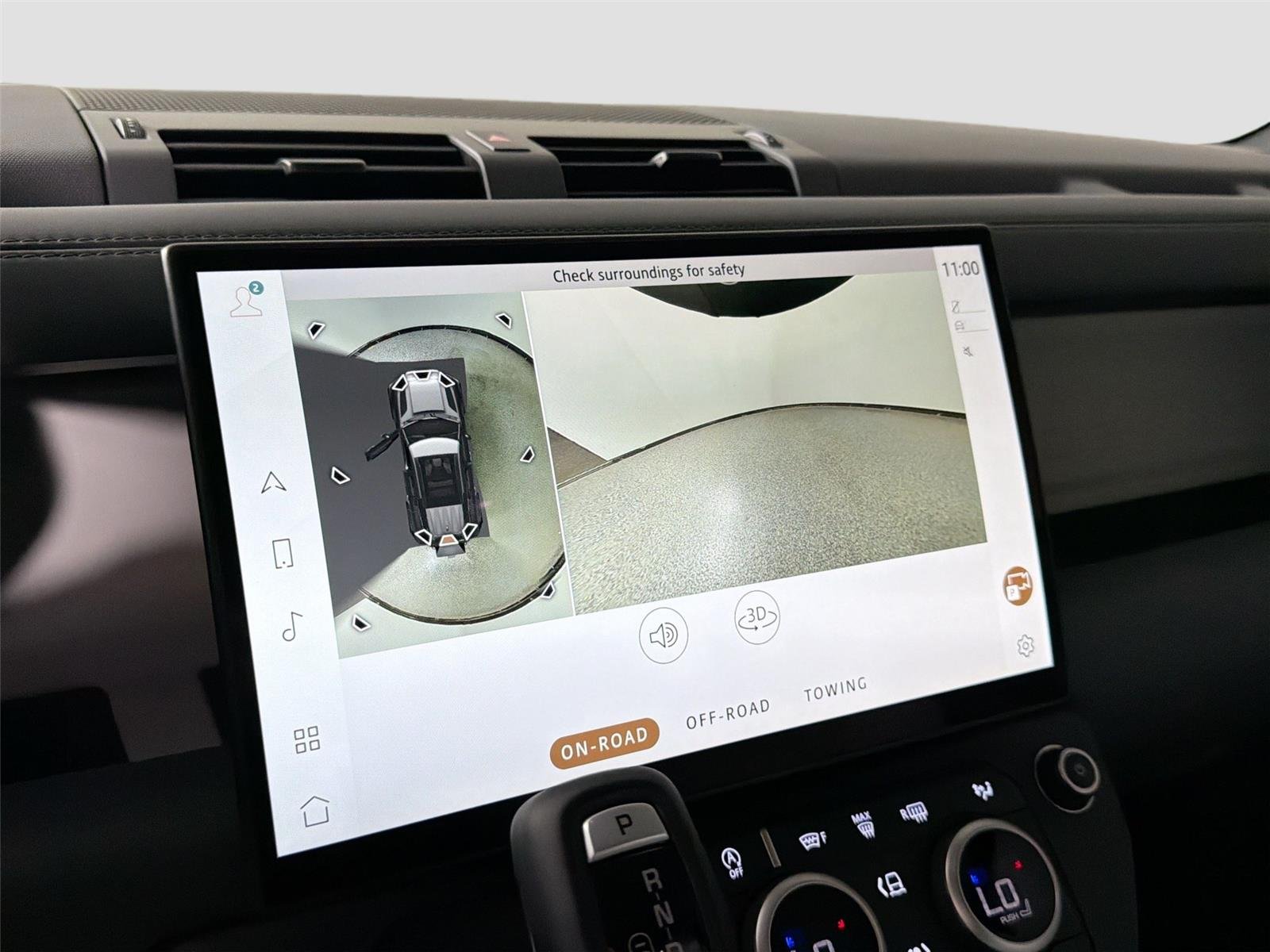New 2026 Borasco Grey LAND ROVER X-Dynamic SE image 13