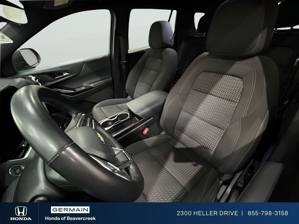 Used 2025 Lakeshore Blue Metallic Chevrolet LT image 22