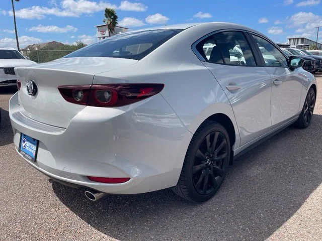 Used 2026 White Mazda 2.5 S Select Sport Base image 3