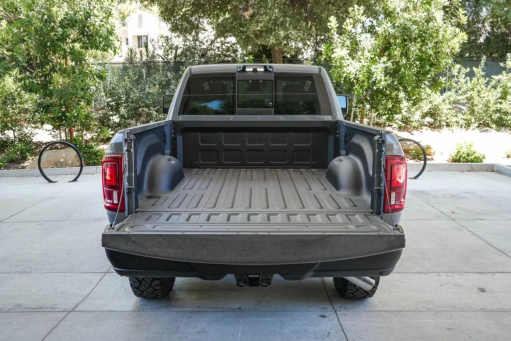 New 2026 Ceramic Gray Clearcoat RAM Power Wagon image 28