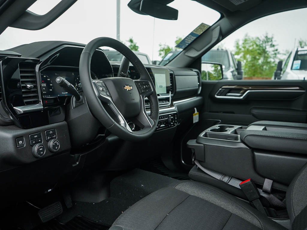 2026 Chevrolet Silverado 1500 LT - Photo 15