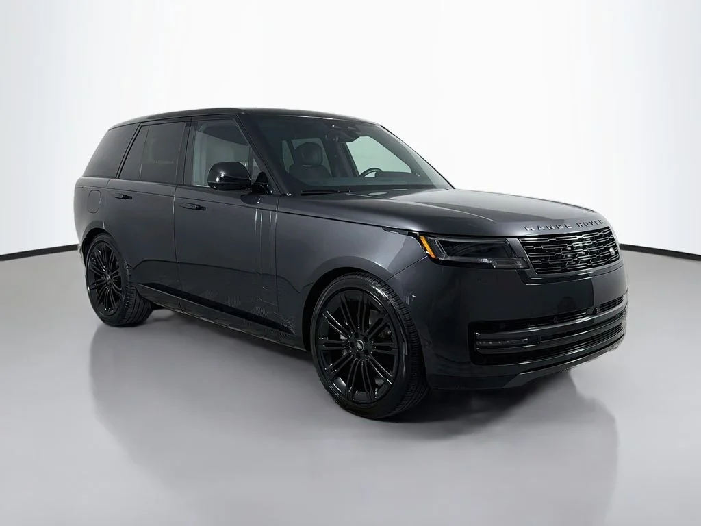 Certified Used 2024 Gray Land Rover SE image 3