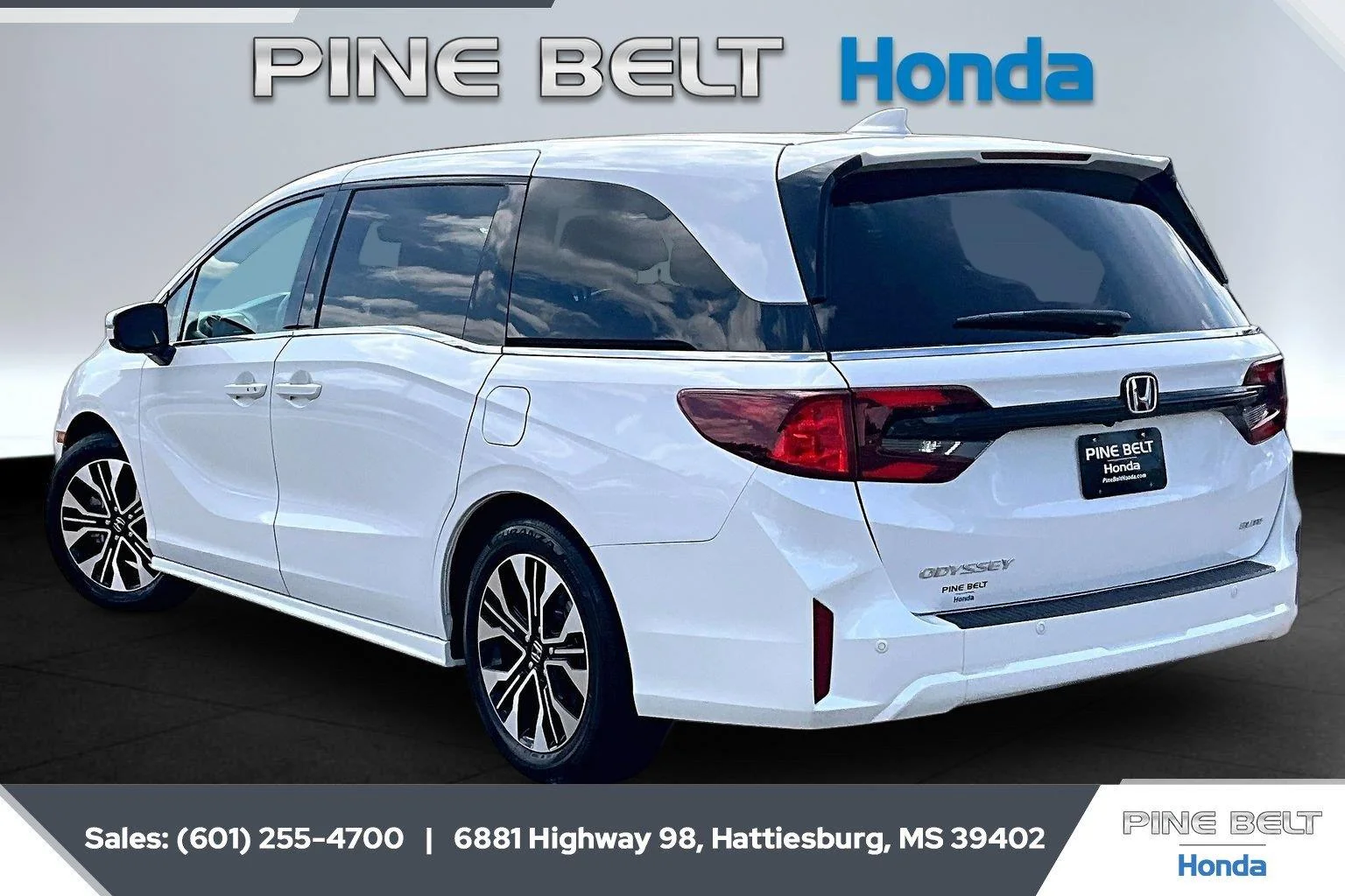 Used 2025 Platinum White Pearl Honda Elite image 2