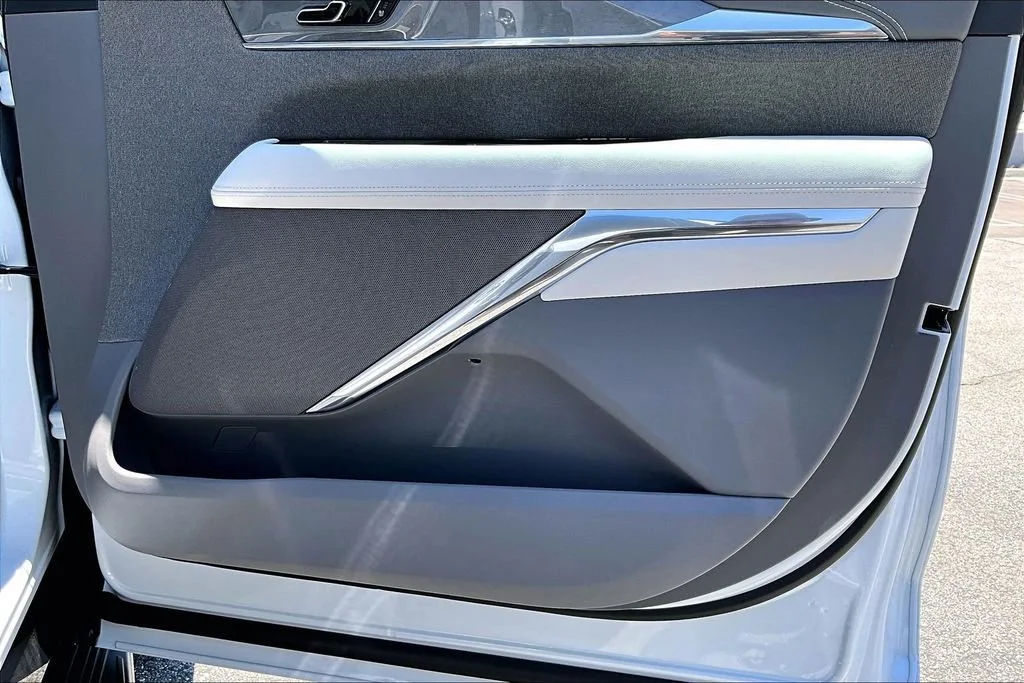 New 2026 Vibrant White Tricoat Cadillac Luxury image 35