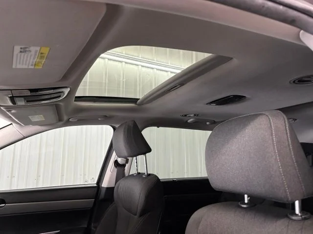 Used 2021 Burgundy Hyundai SEL image 9