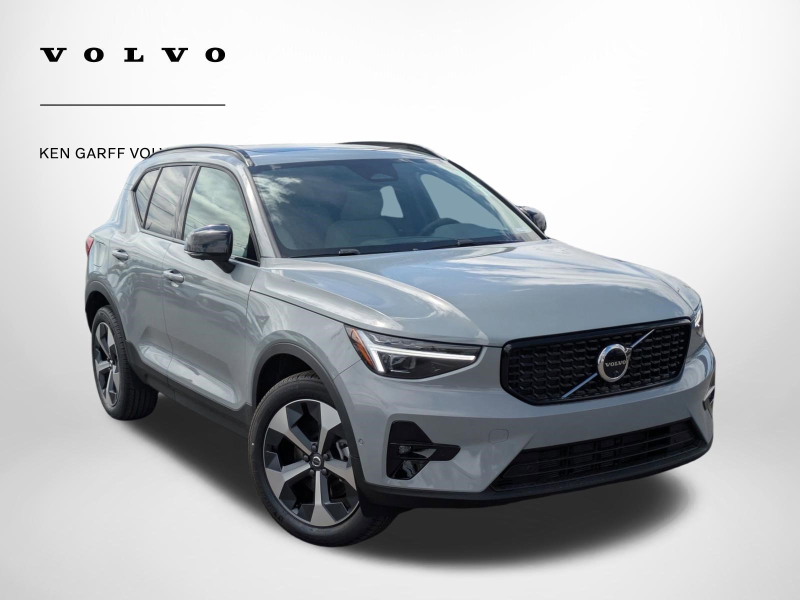 2026 Volvo XC40 B5 Plus Dark AWD's photo