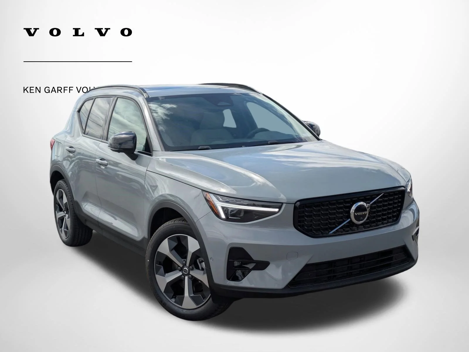 2026 Volvo XC40 B5 Plus Dark AWD's photo