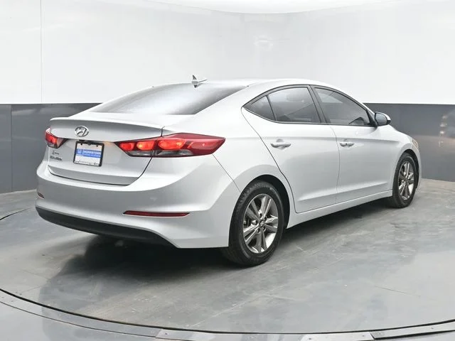 Used 2018 Silver Hyundai Value Edition image 10