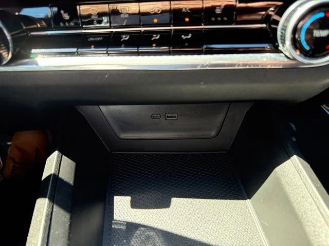 2025 Chevrolet Equinox LT - Photo 53