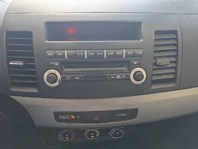 Used 2011  Mitsubishi ES image 21
