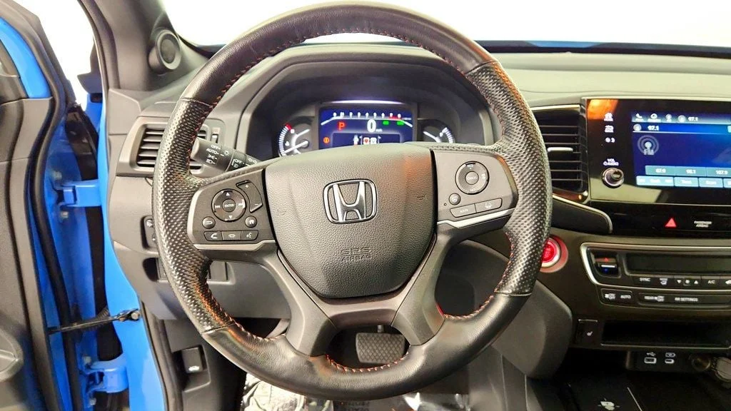 Used 2025 Diffused Sky Pearl Honda TrailSport AWD image 14