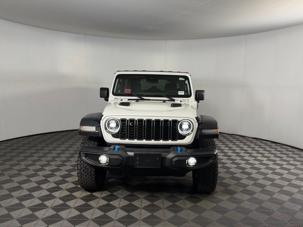 Used 2025 White Jeep Rubicon 4xe image 5