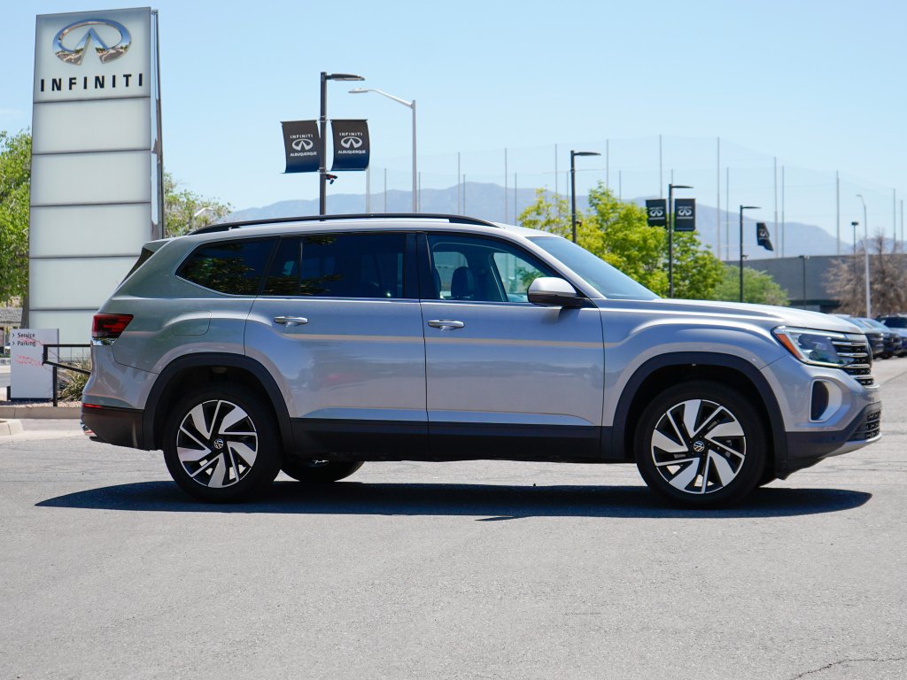 Used 2024 SILVER Volkswagen 2.0T SE w/Technology image 19
